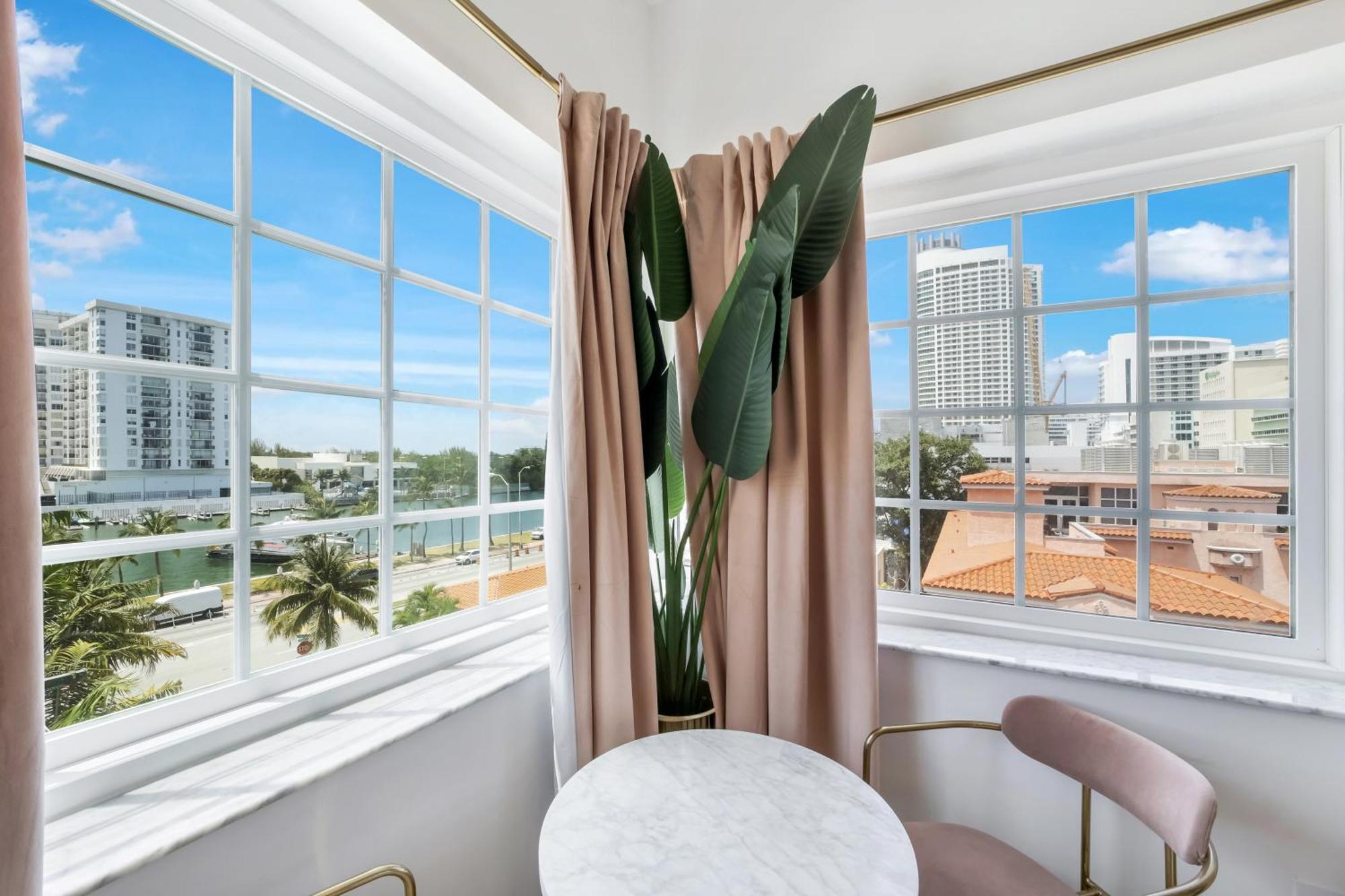 Ocean Spray Hotel Miami Beach Exterior foto
